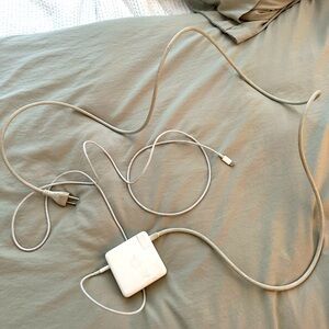 Apple Mac usb c charger